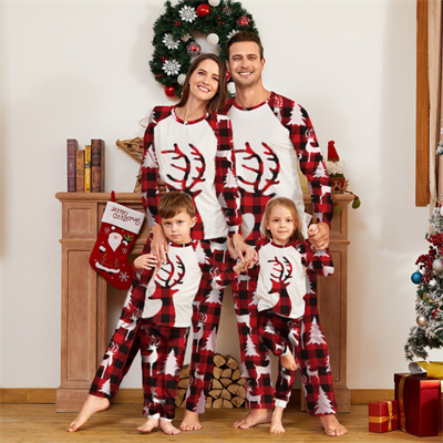 Family Christmas Pajamas (1) Family Christmas Pajamas (1)