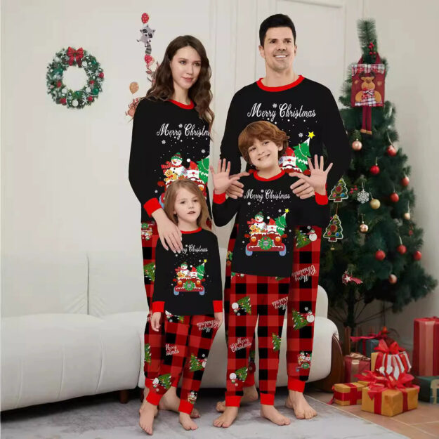 European style Christmas family pajamas supplier holiday sets