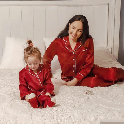 Silk family pajamas manufacturer high quality matching sets