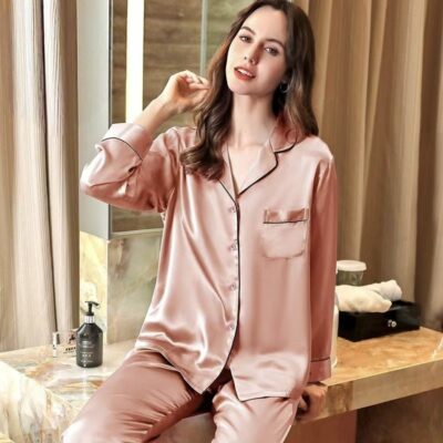 Long-sleeve comfortable women’s silk pajama set