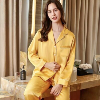 Long-sleeve comfortable women’s silk pajama set