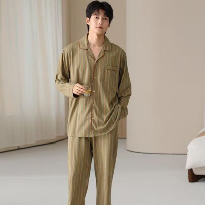 High-quality men’s cotton pajama set for homewear