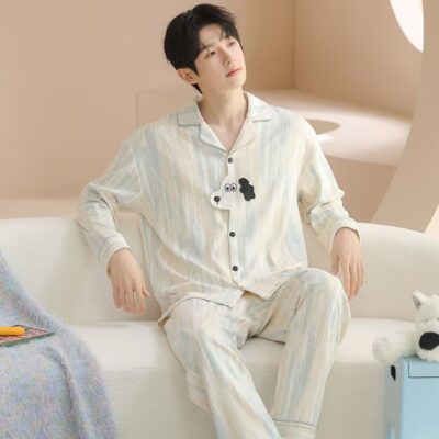 Loose-fit men’s long-sleeve cotton pajama set for spring and autumn